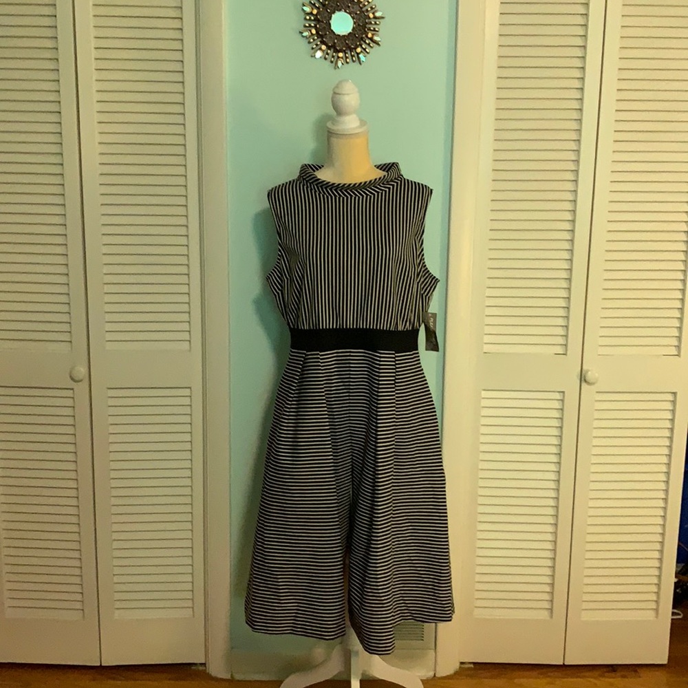 NWT Eva Mendez Freya dress.